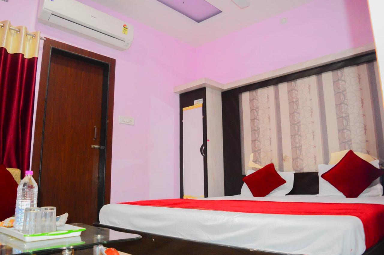 Hotel Royal Palace - 150 Meters From Mahakal Temple Ujjain Ngoại thất bức ảnh